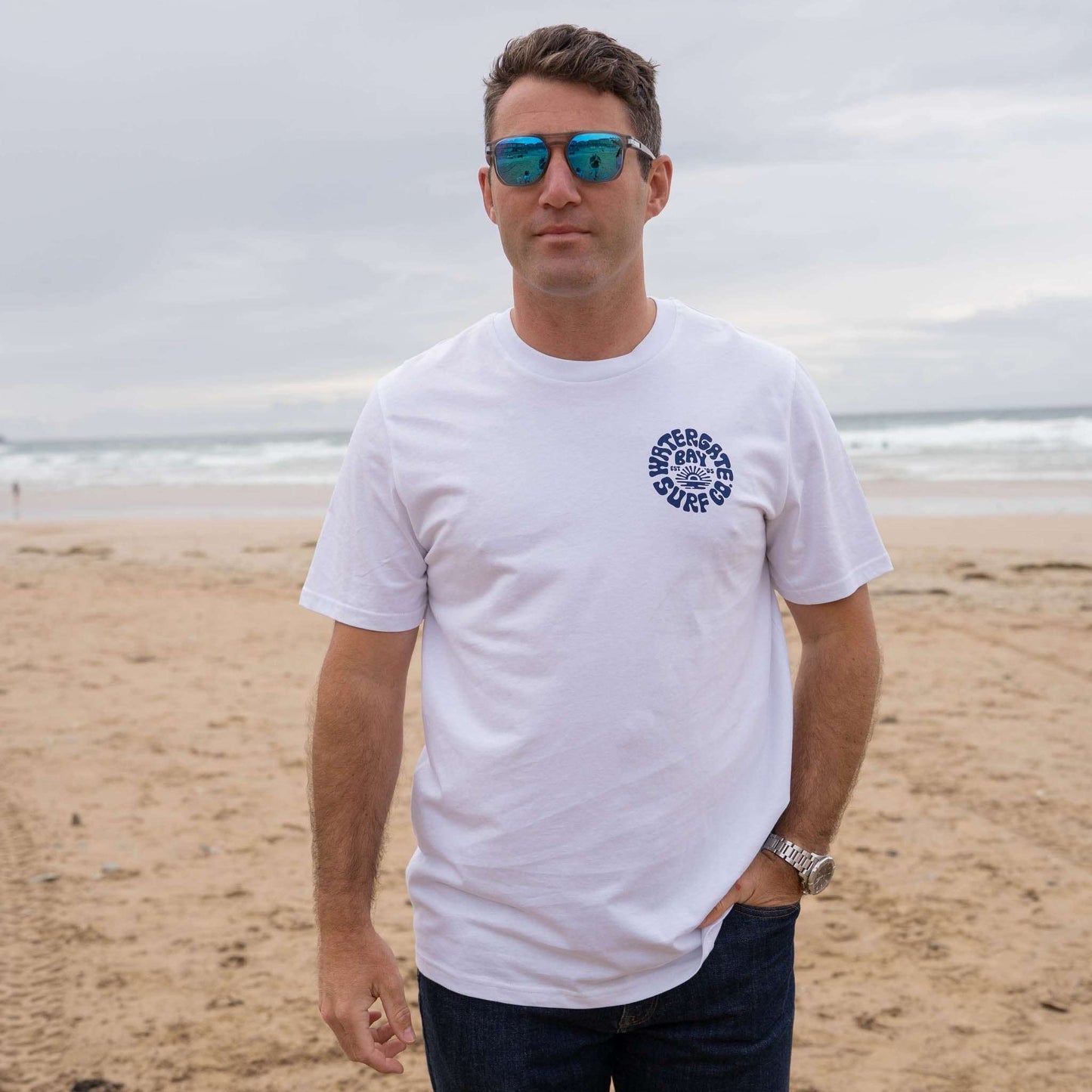 RETRO | T-SHIRT - WHITE/NAVY