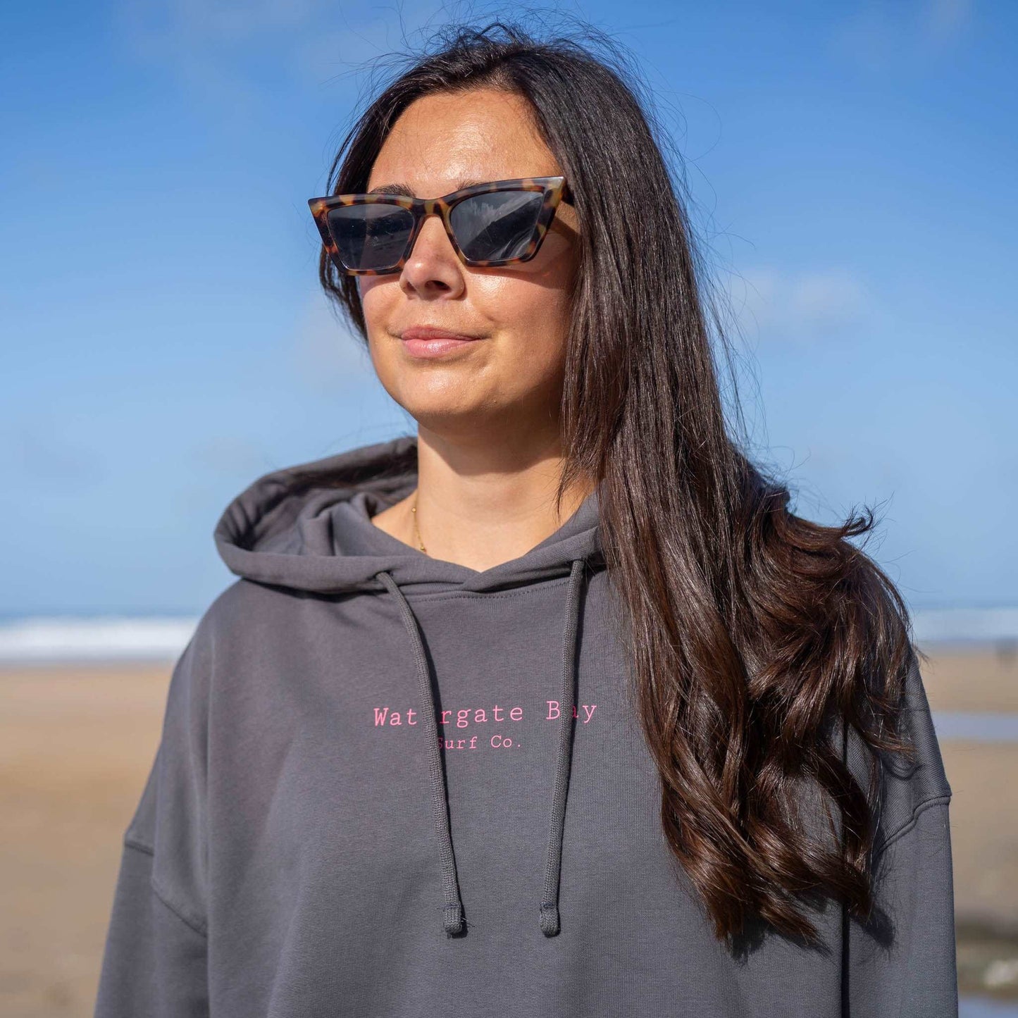TEXT | WOMENS CROPPED HOODIE - ANTHRACITE - - Watergate Bay Surf Company.