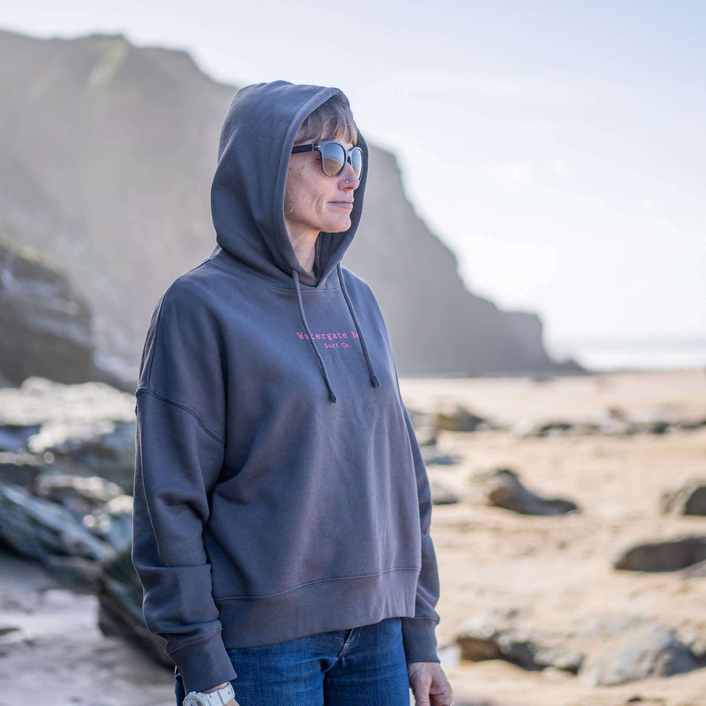 TEXT | WOMENS CROPPED HOODIE - ANTHRACITE - - Watergate Bay Surf Company.