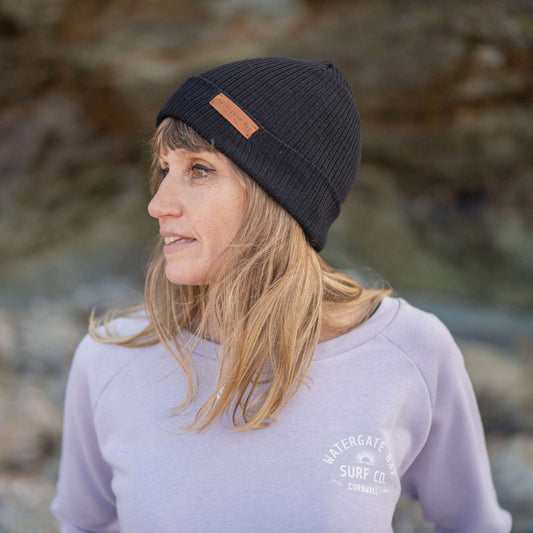 TEXT | FISHERMANS POLYANA - BLACK - Beanie - Watergate Bay Surf Company.