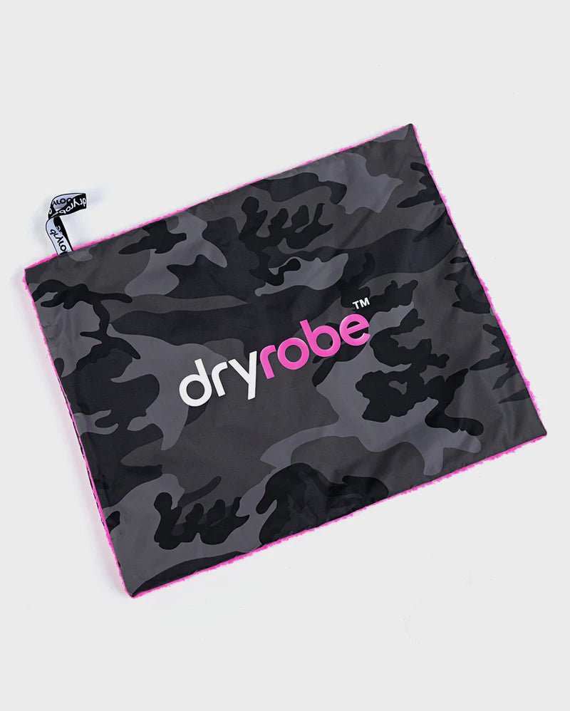 DRYROBE CUSHION COVER BLACKCAMO/PINK
