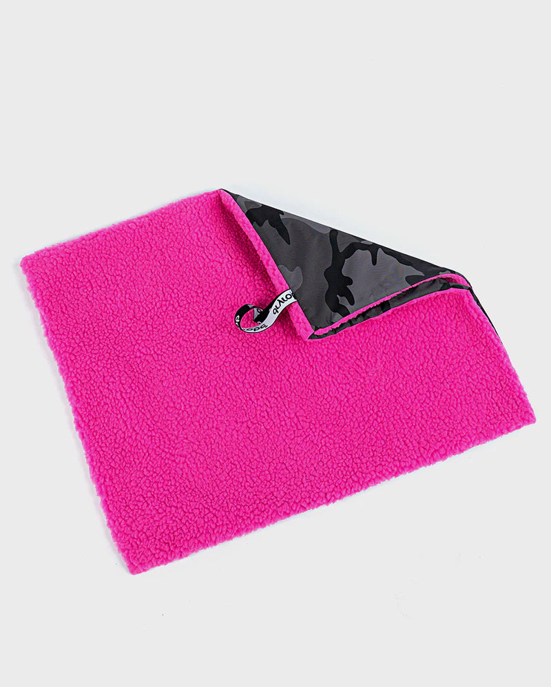 DRYROBE CUSHION COVER BLACKCAMO/PINK