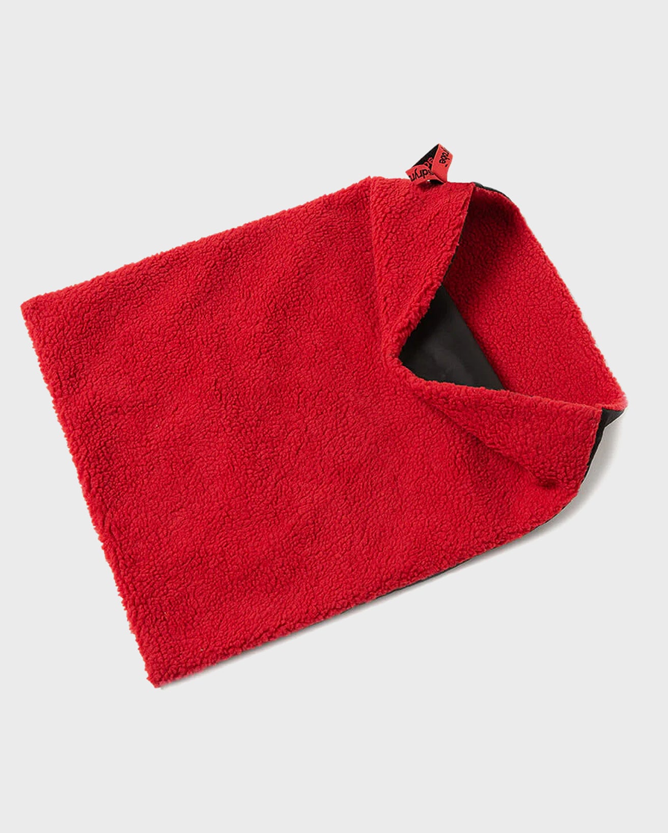 DRYROBE CUSHION COVER BLACK/RED