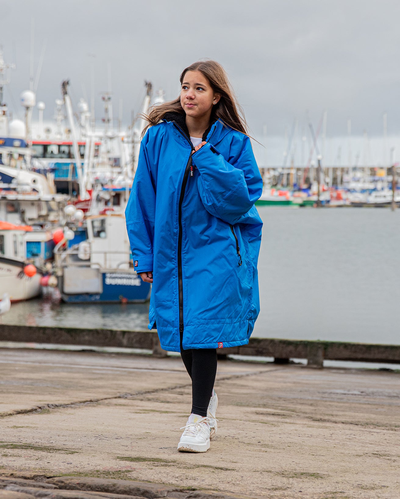 DRYROBE ADVANCED COBALT/BLACK 10Y-13Y