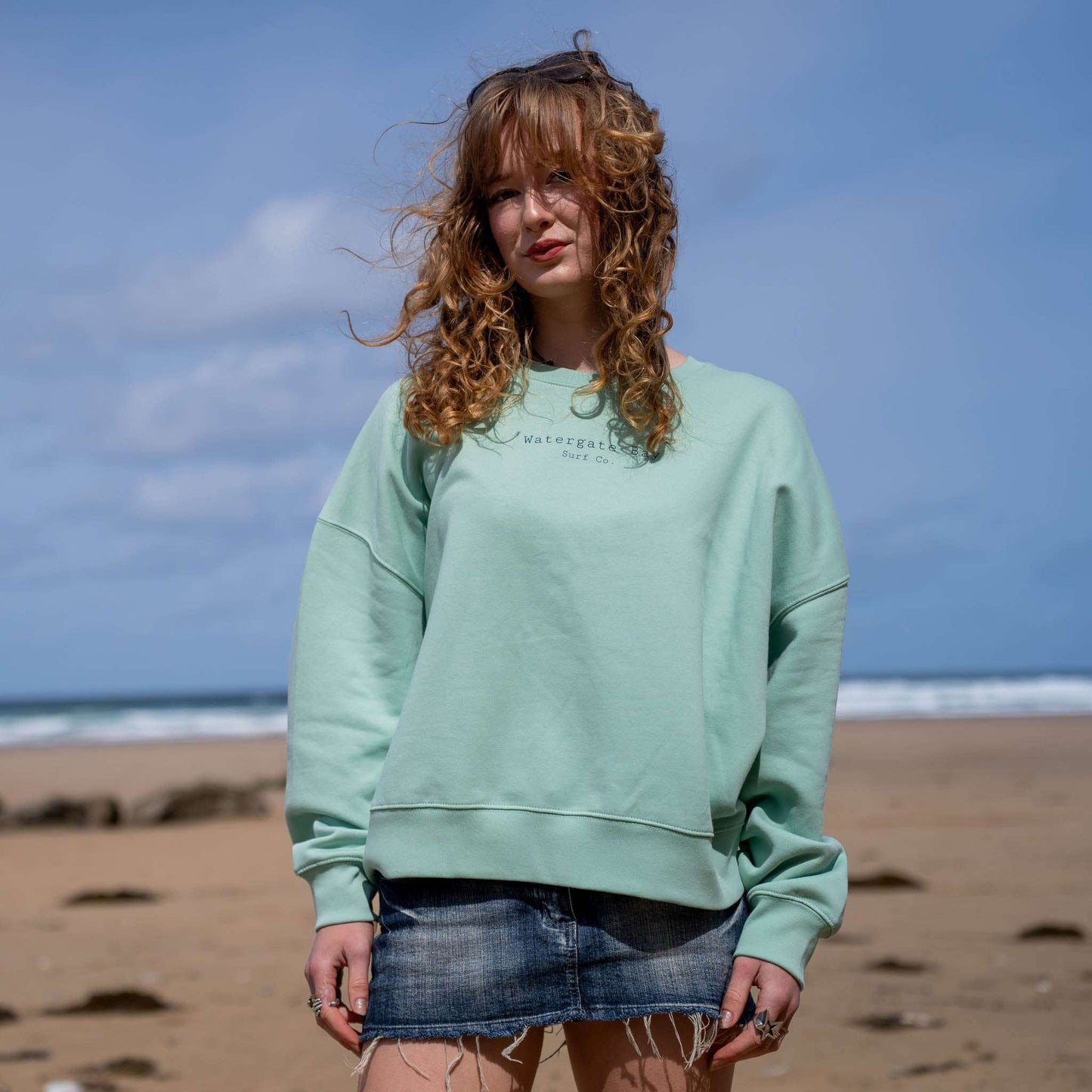 TEXT | WOMENS RELAXED CREW NECK SWEATSHIRT - MISTY JADE