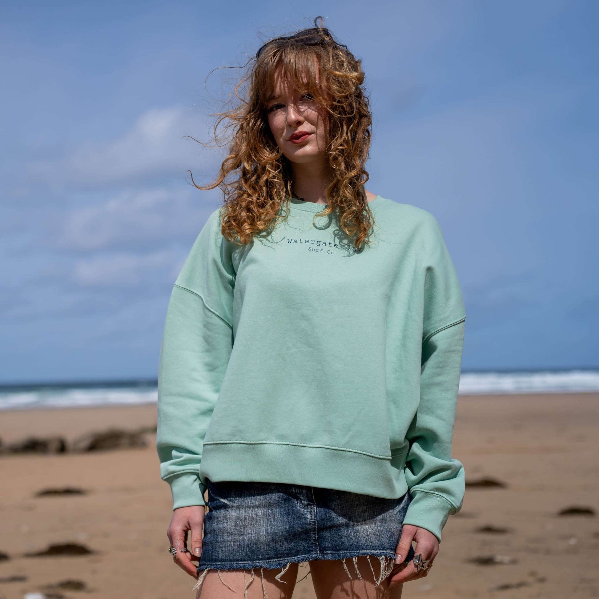 TEXT | WOMENS RELAXED CREW NECK SWEATSHIRT - MISTY JADE
