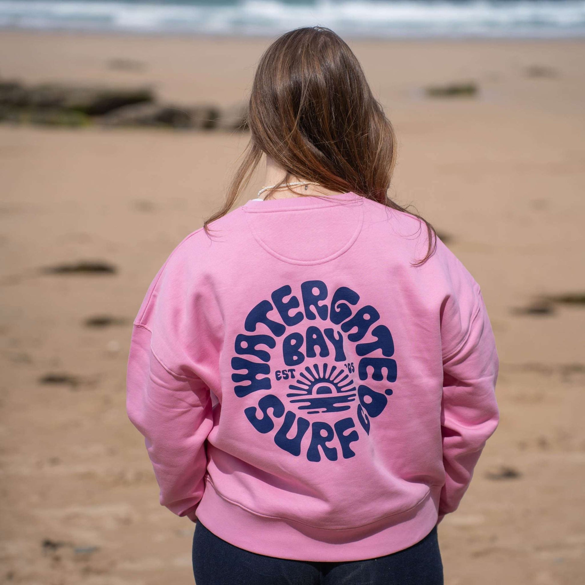 RETRO | WOMENS RELAXED CREW NECK SWEATSHIRT - BUBBLE PINK