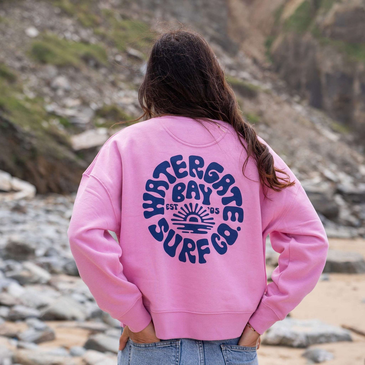 RETRO | WOMENS RELAXED CREW NECK SWEATSHIRT - BUBBLE PINK