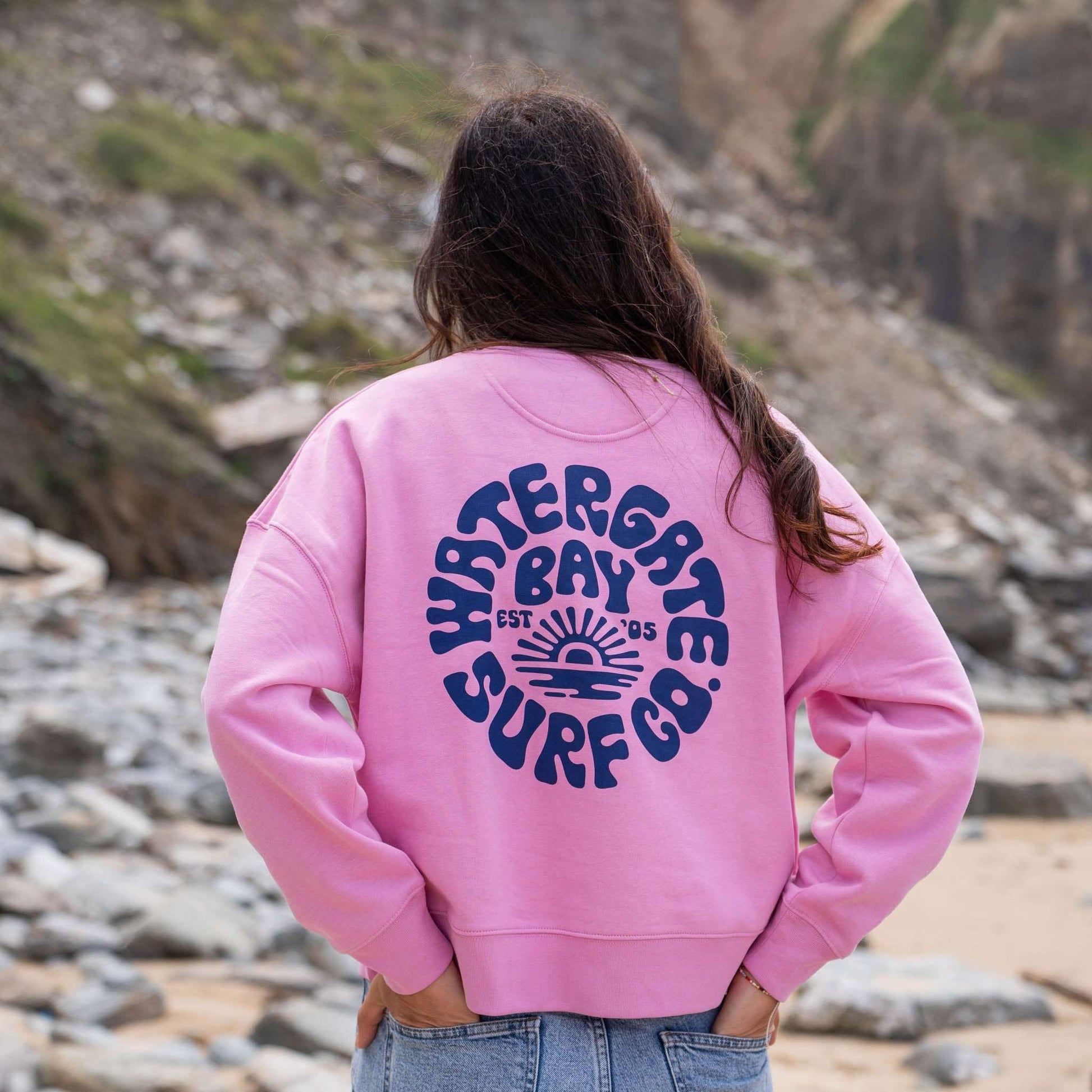 RETRO | WOMENS RELAXED CREW NECK SWEATSHIRT - BUBBLE PINK