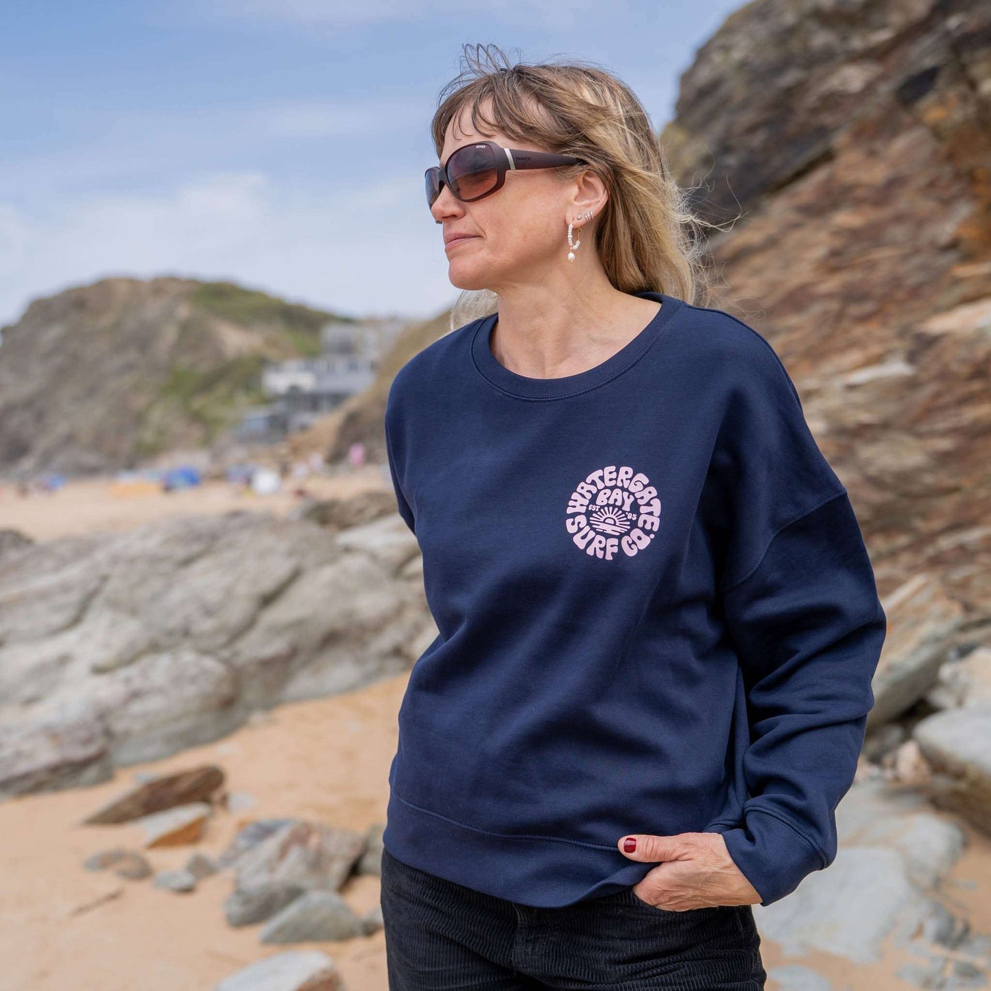 RETRO | WOMENS RELAXED CREW NECK SWEATSHIRT - NAVY