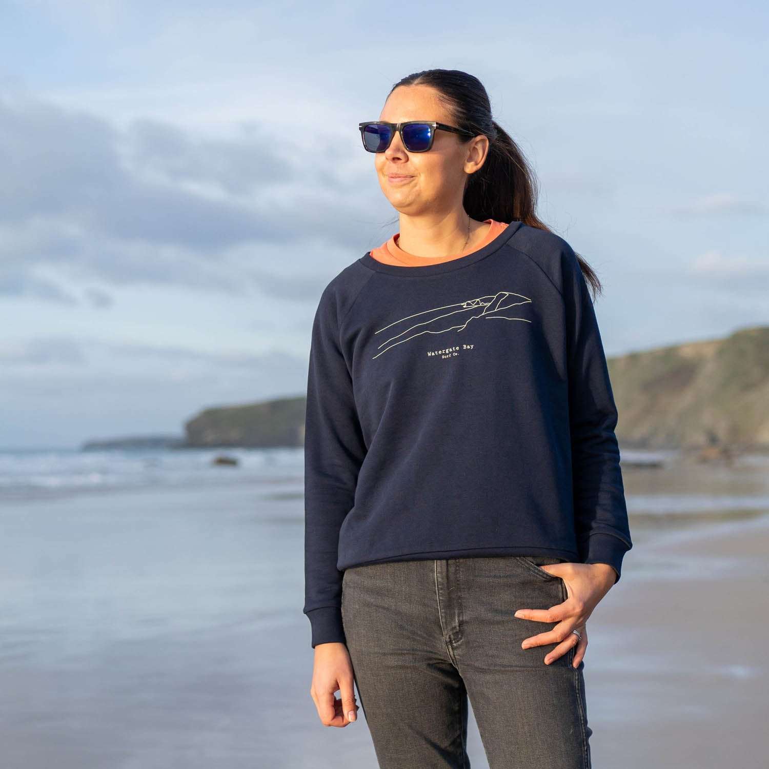 LINE | WOMENS RELAXED SWEATSHIRT - NAVY - Sweatshirt - Watergate Bay Surf Company.