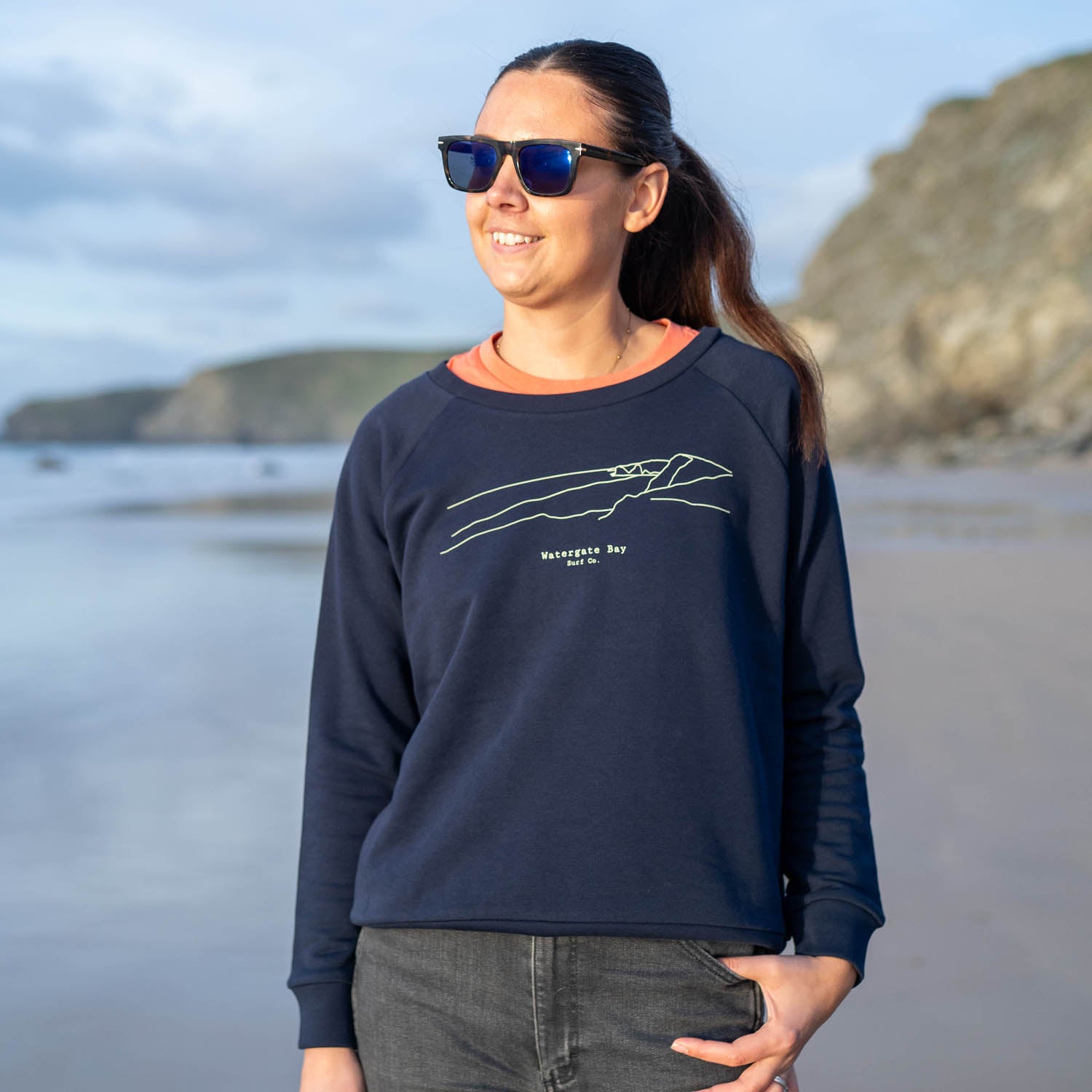 LINE | WOMENS RELAXED SWEATSHIRT - NAVY - Sweatshirt - Watergate Bay Surf Company.