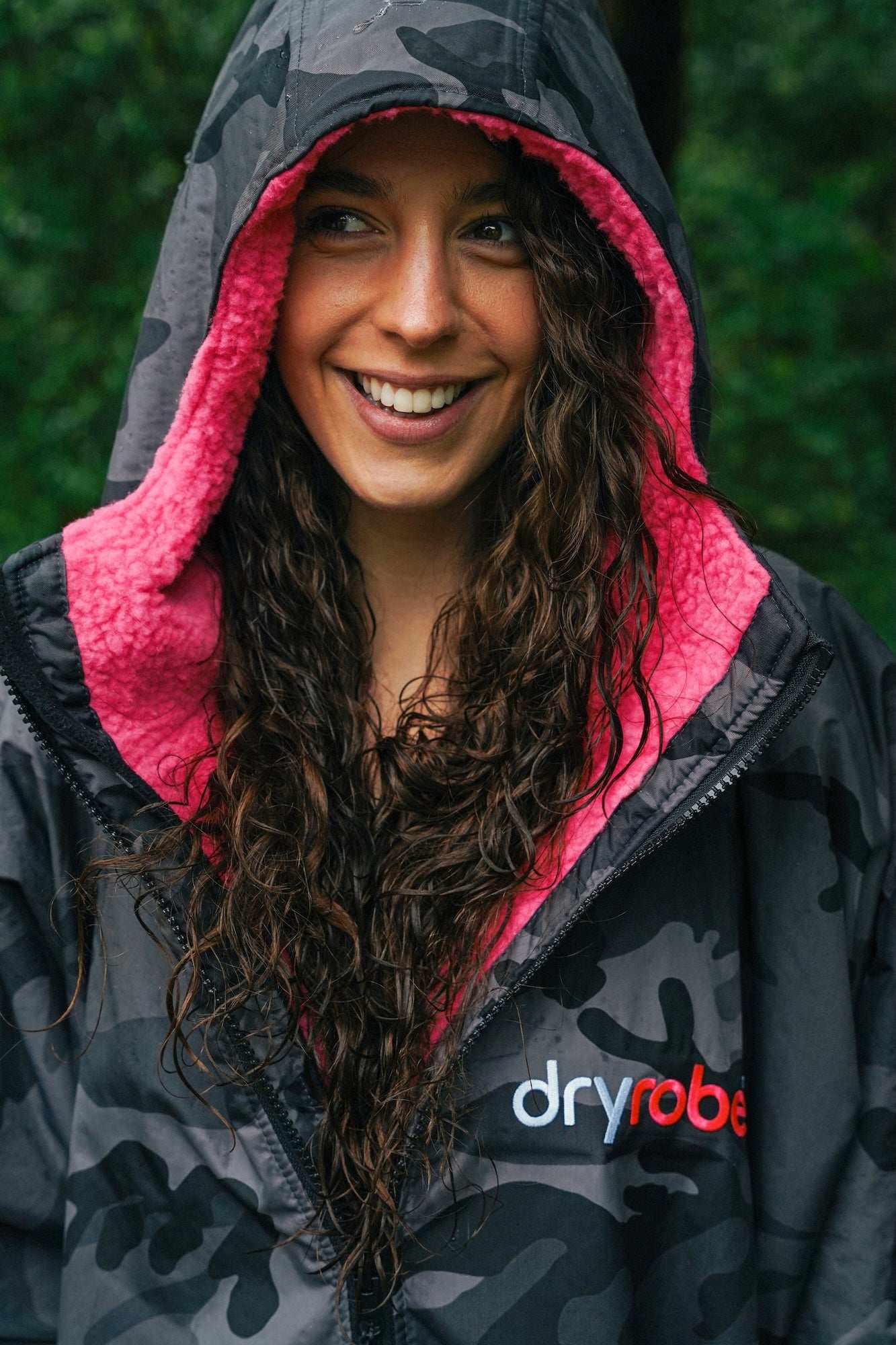 DRYROBE ADVANCED BLACK-CAMO/PINK